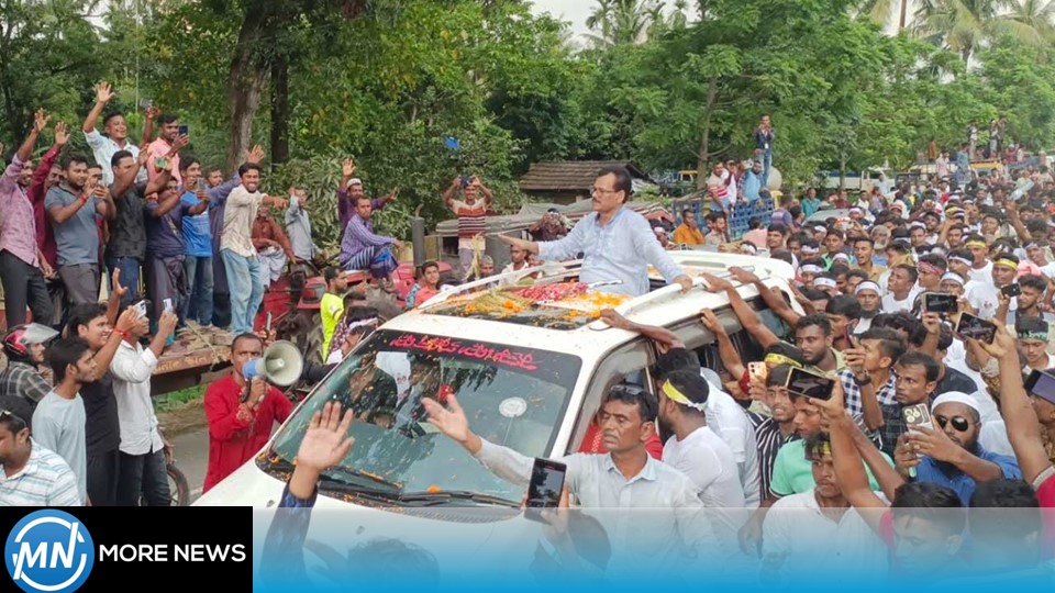 Satkhira former MP Habib returned to his native place after 4 years