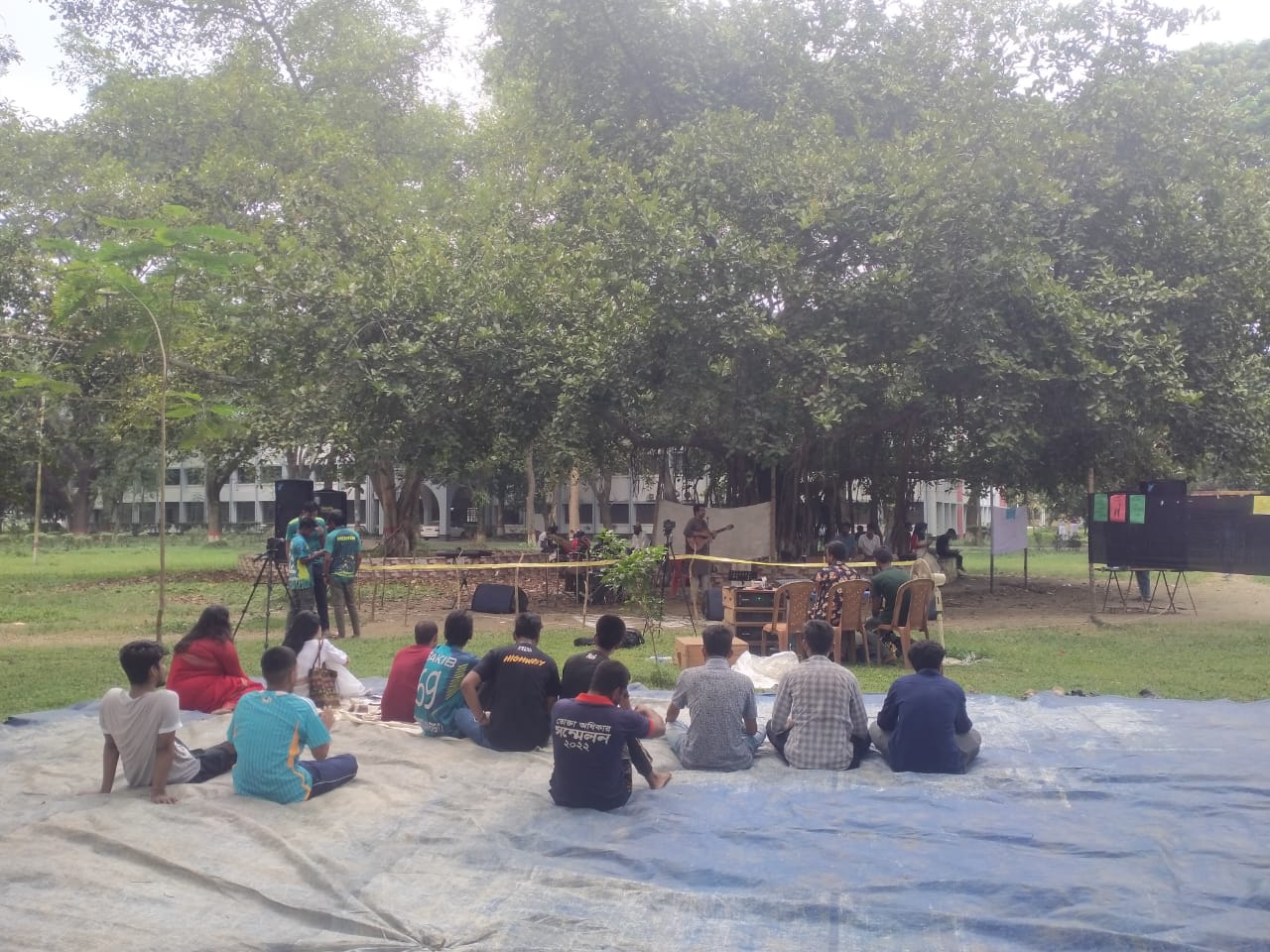 'Mob's Mulluk' against Mob Justice on EB