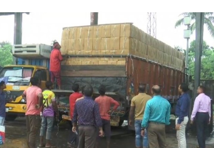 Another shipment of 5 percent duty has arrived at Benapole port