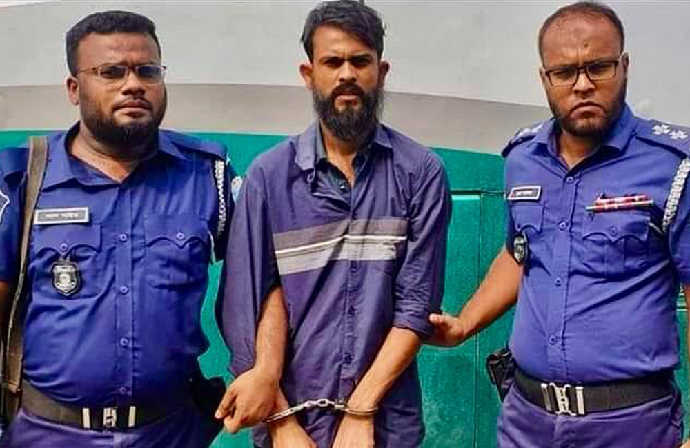 পাবনায় প্রতিমা ভাঙচুরের অভিযোগে যুবলীগ কর্মী গ্রেপ্তার
