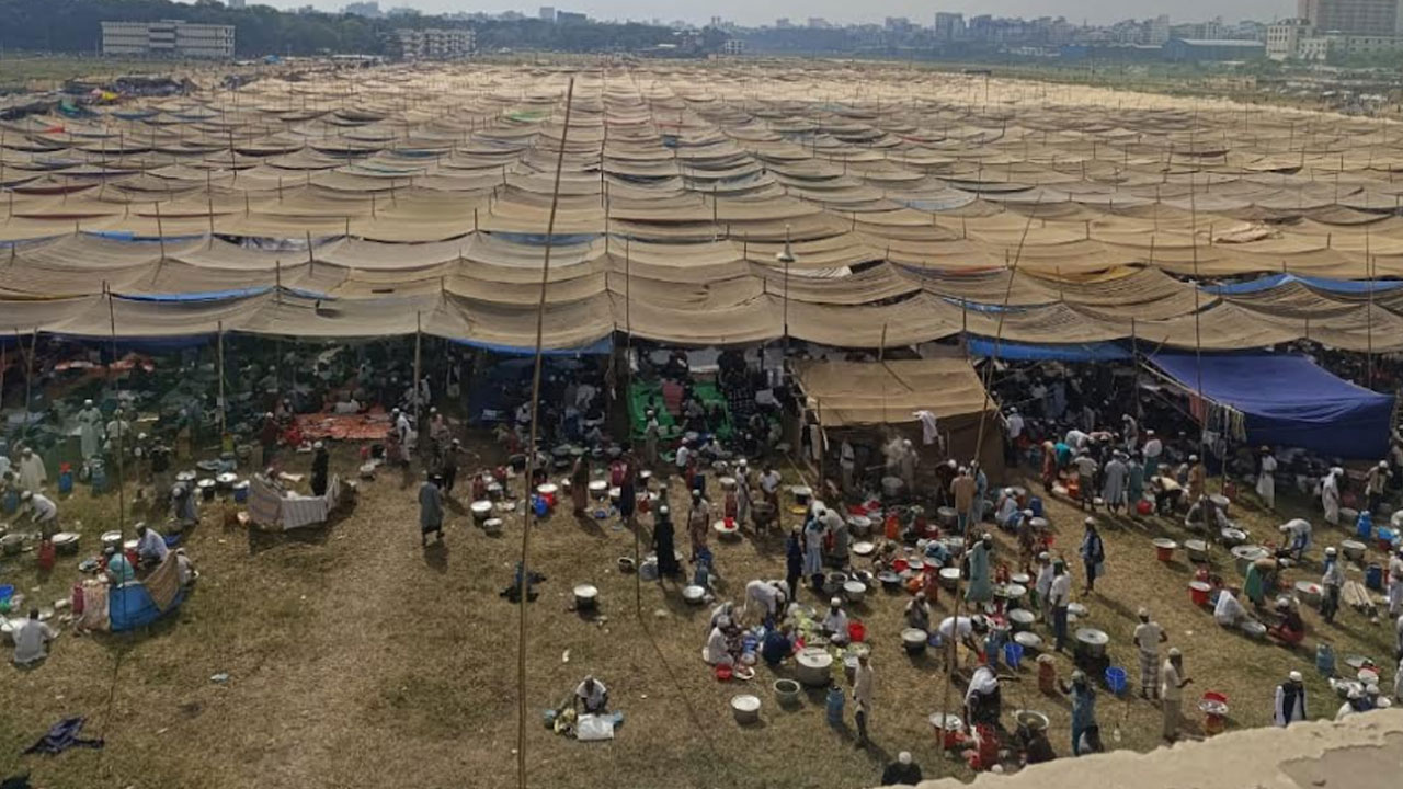 Second day of Jor Ijtema underway on banks of Turag river in Tongi