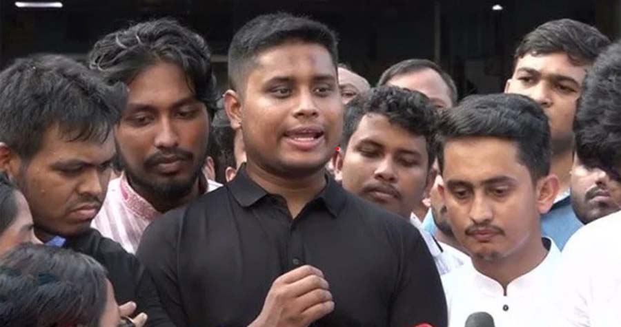 Hasnat condemns police attack on madrasa teachers!