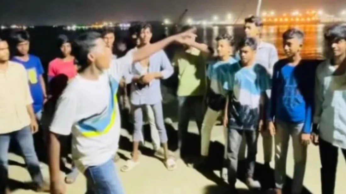 Banned Chhatra League holds surprise procession in Karnaphuli, 3 arrested