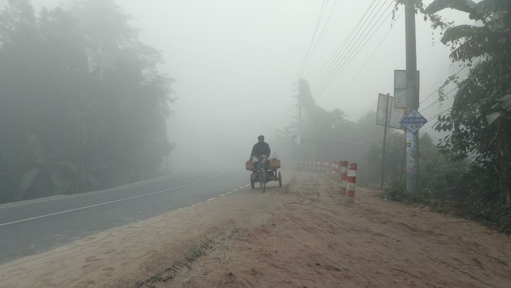 তেতুলিয়ায় মৃদু শৈত্যপ্রবাহ: তাপমাত্রা নেমে ৯.৩ ডিগ্রি, জনজীবনে শীতের তীব্রতা