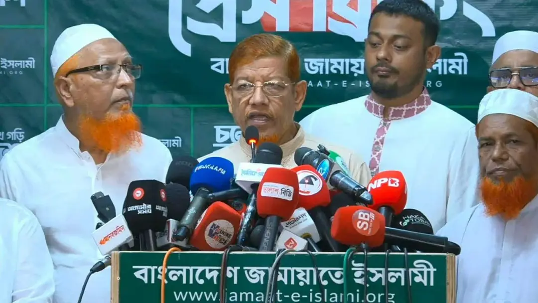 ভারতের বিরুদ্ধে অভিযোগ না তোলায় সরকারের সমালোচনা, প্রশ্ন তুললেন আযাদ