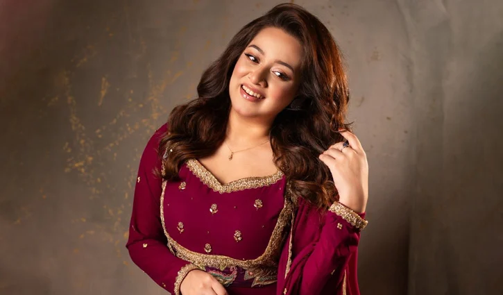 অবশেষে বিয়ে নিয়ে মুখ খুললেন দীঘি !